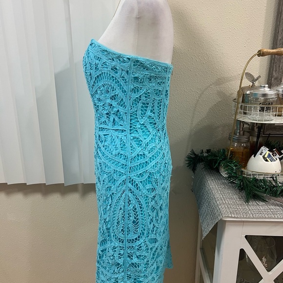 Lilly Pulitzer Embroiled/Crochet dress size small. - Picture 7 of 16